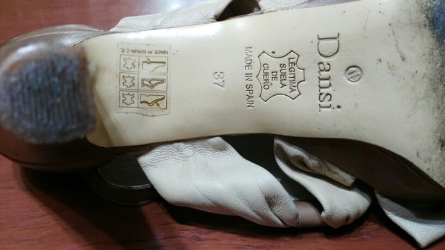 Sandalias piel marca dansi seminuevas