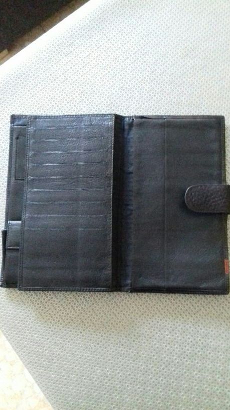 tarjetero ,monedero y documentos piel