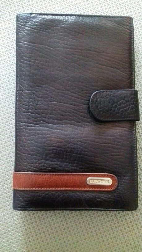 tarjetero ,monedero y documentos piel