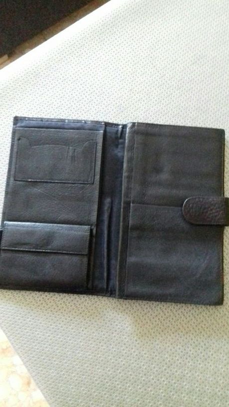 tarjetero ,monedero y documentos piel