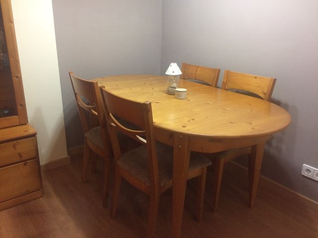 Mesa comedor + 4 sillas de segunda mano por 200 € en Zaragoza en ... Mesa comedor + 4 sillas de segunda mano por 200 € en Zaragoza en ...