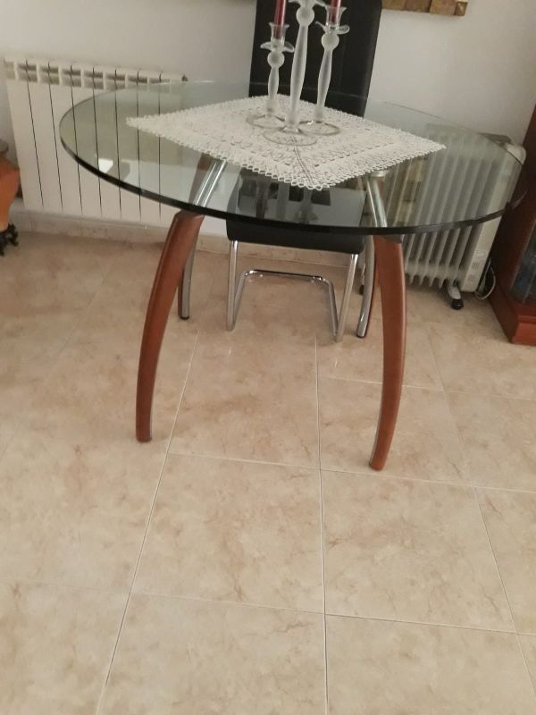 Mesa comedor redonda de cristal de segunda mano por 250 € en ... Mesa comedor redonda de cristal de segunda mano por 250 € en ...