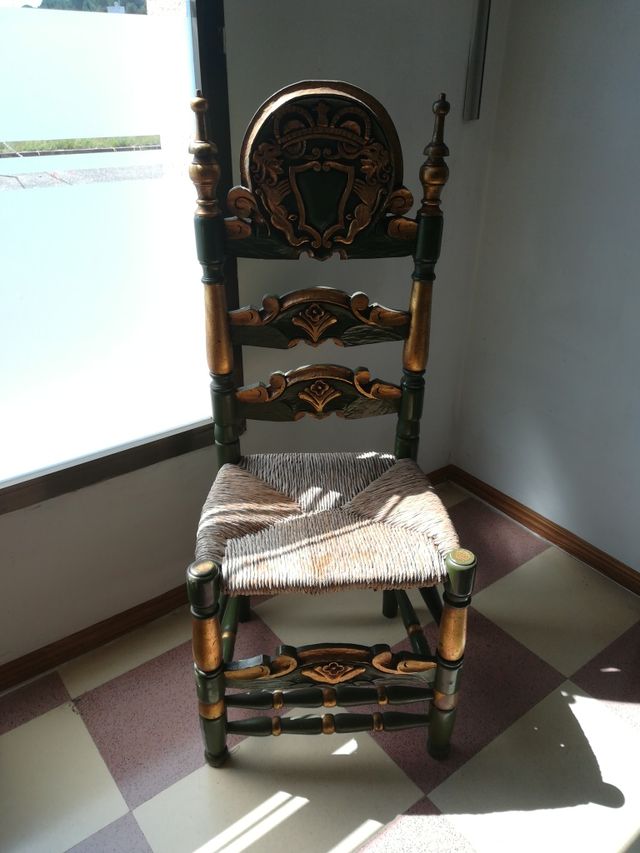 sillas antiguas.