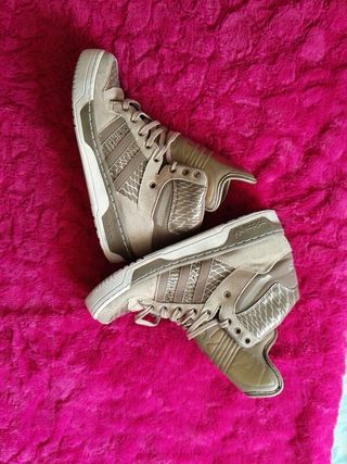 {keywor d} zapatillas adidas camel