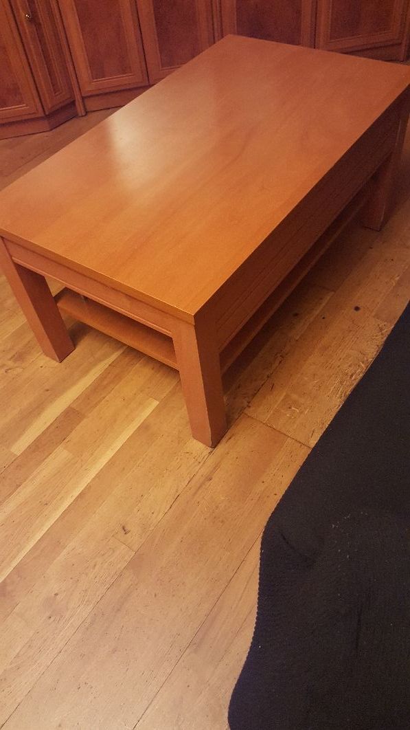 Mesita comedor de segunda mano por 70 € en Madrid en WALLAPOP Mesita comedor de segunda mano por 70 € en Madrid en WALLAPOP
