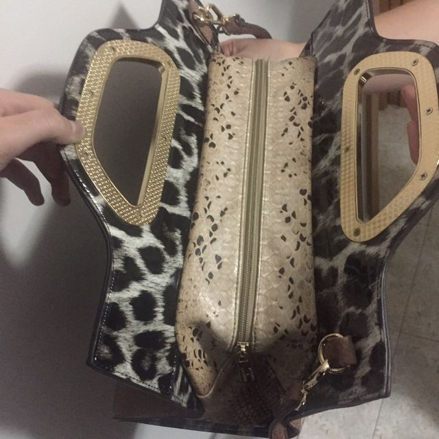Bolso con detalle en leopardo