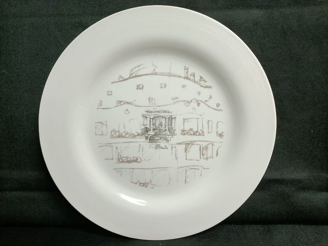 Platos Gaudi grandes 4UD