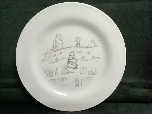 Platos Gaudi grandes 4UD