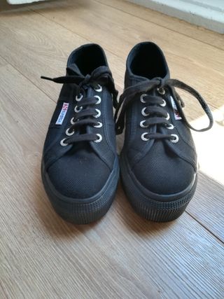 zapatillas superga negras