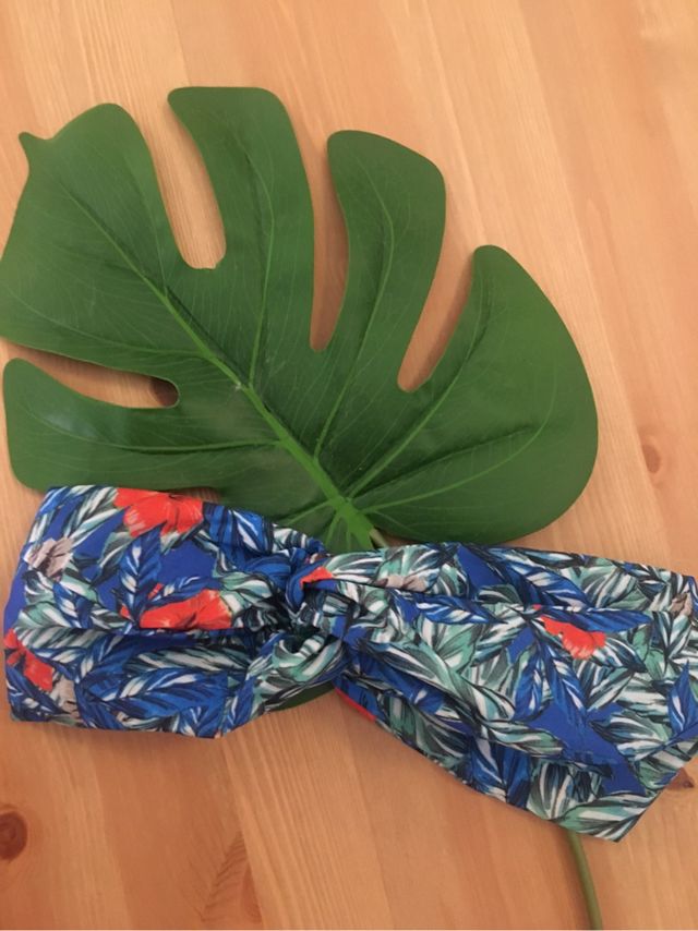 Turbante pañuelo tropical zara