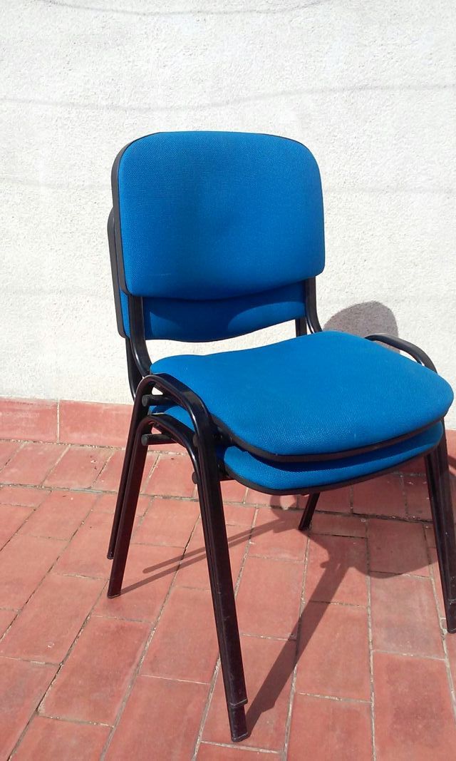 Sillas escritorio oficina o recepción color azul de segunda mano por ... Sillas escritorio oficina o recepción color azul de segunda mano por ...