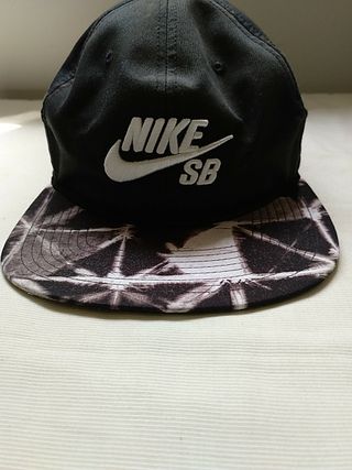 Gorra Nike Sb de segunda mano en WALLAPOP