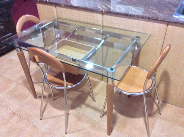 Mesa de madera y cristal para comedor o escritorio de segunda mano ... Mesa de madera y cristal para comedor o escritorio de segunda mano ...