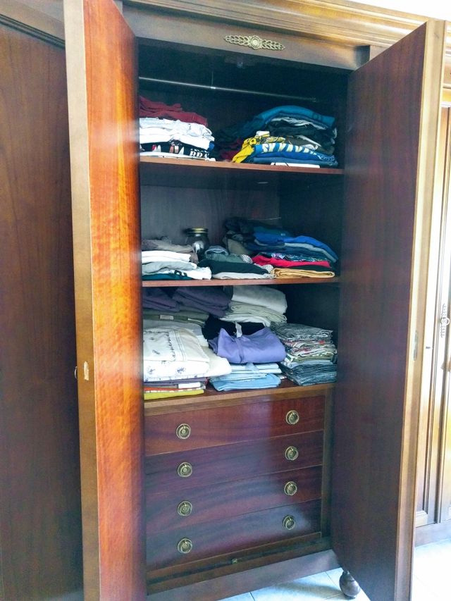 Conjunto dormitorio clásico MADERA roble miel de segunda mano por 500