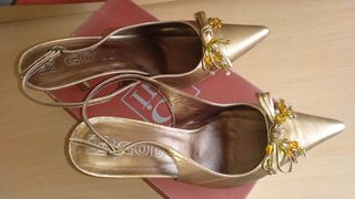 Zapatos mujer tacon fiesta nuevos Gody núm 40 de segunda mano por 17 EUR en  Los Tomillares en WALLAPOP