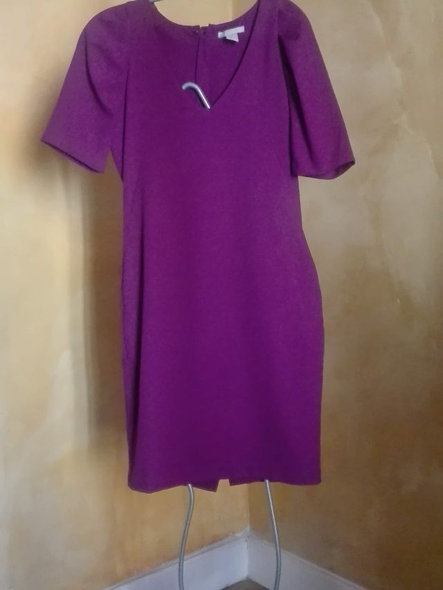 REBAJAS: Vestido fucsia manga corta