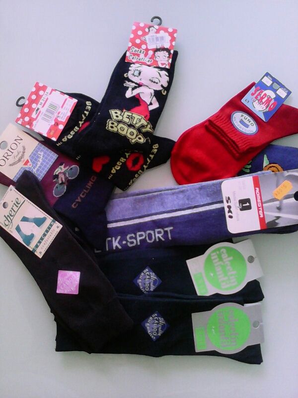 Calcetines Talla 36-42, de calidad y variados.