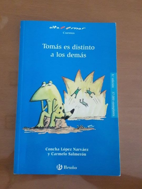 Tomás es distinto a los demás.