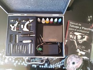 Maletin tatuador de segunda mano por 130 EUR en Seseña en WALLAPOP