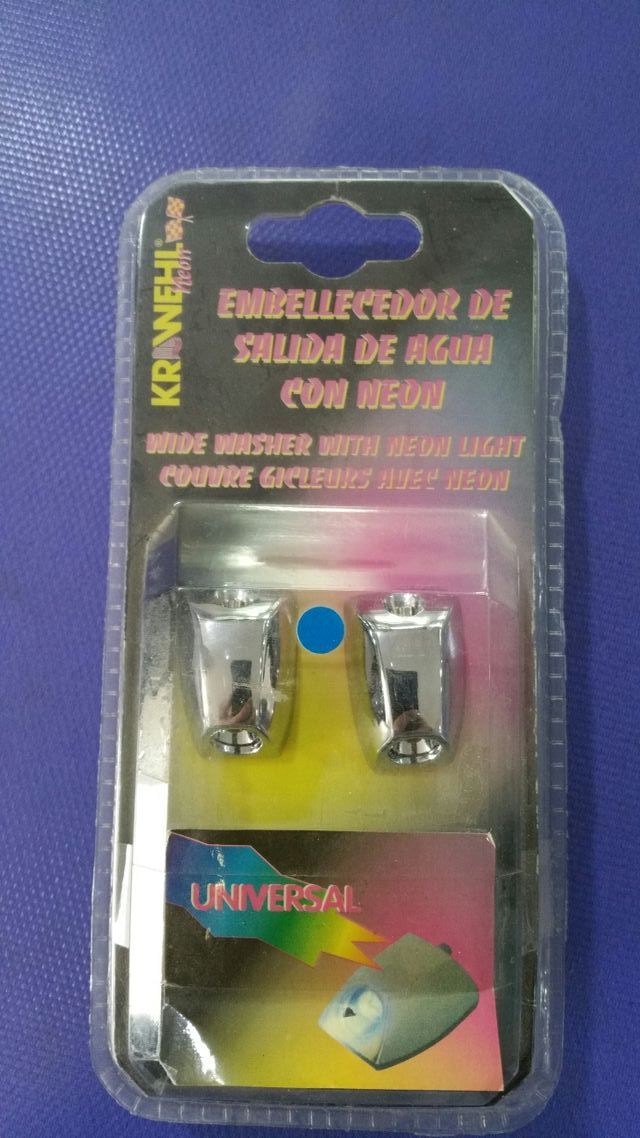 distributore d'acqua a led