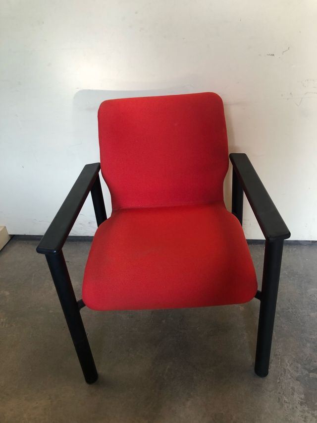 Silla oficina sin ruedas de segunda mano por 25 € en Sant Adrià de ... Silla oficina sin ruedas de segunda mano por 25 € en Sant Adrià de ...