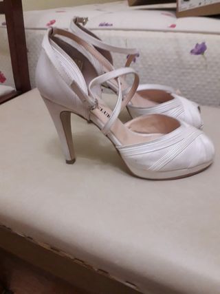 zapatos de novia de segunda mano en valladolid en wallapop