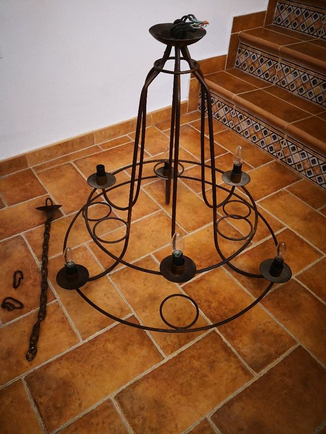 lámpara rústica de forja