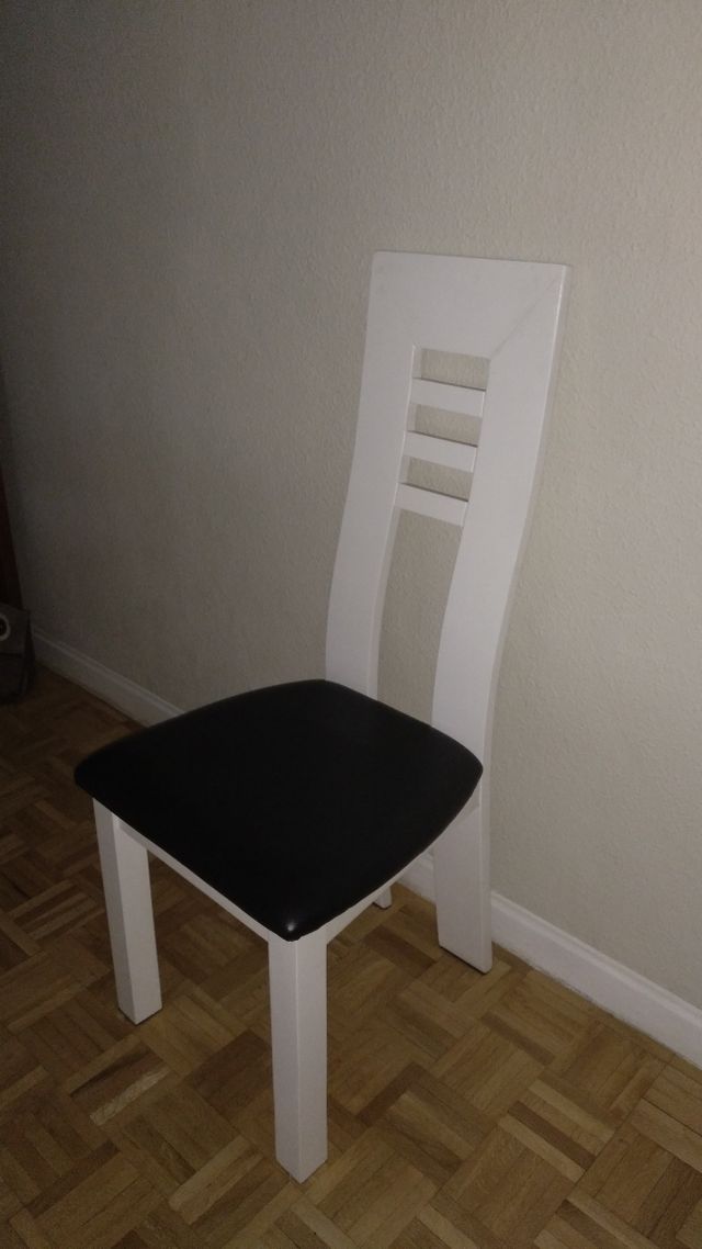 Sillas blancas y negras de comedor de segunda mano por 45 € en ... Sillas blancas y negras de comedor de segunda mano por 45 € en ...