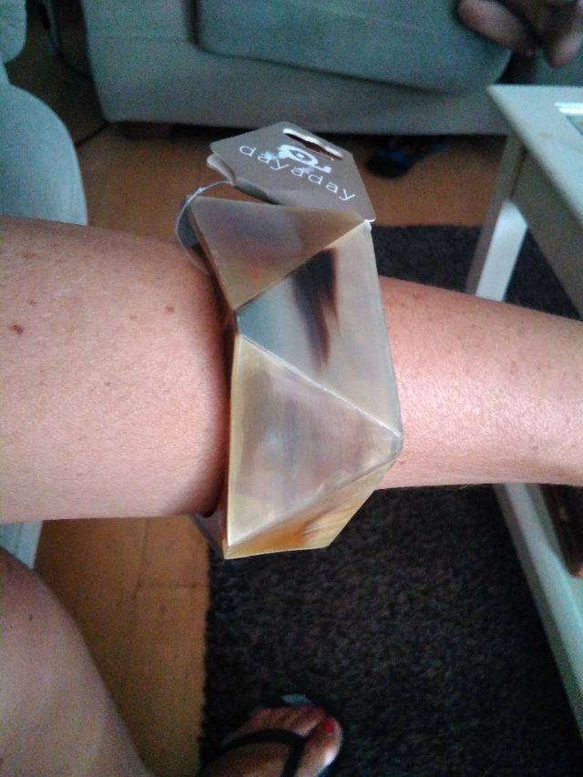 bisutería precioa pulseras y pendientes 3 collares