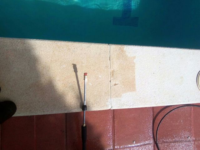 Trabajos con hidrolimpiadora de alta presion.