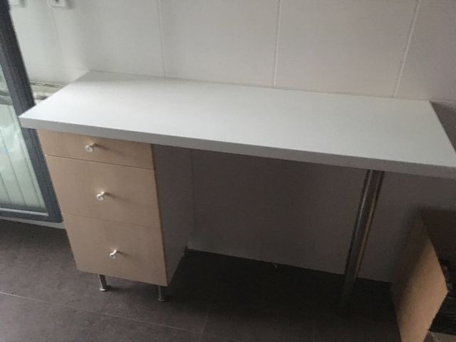 Mesa cocina de segunda mano por 60 € en Zaragoza en WALLAPOP Mesa cocina de segunda mano por 60 € en Zaragoza en WALLAPOP