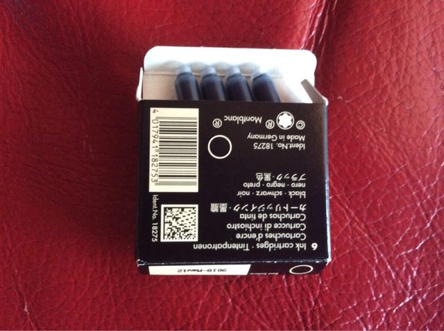 Pluma Montblanc Meisterstück Classique dorado