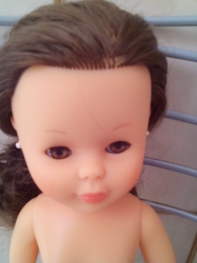 Nancy Famosa Morena Coleccion Grandes Diseñadores