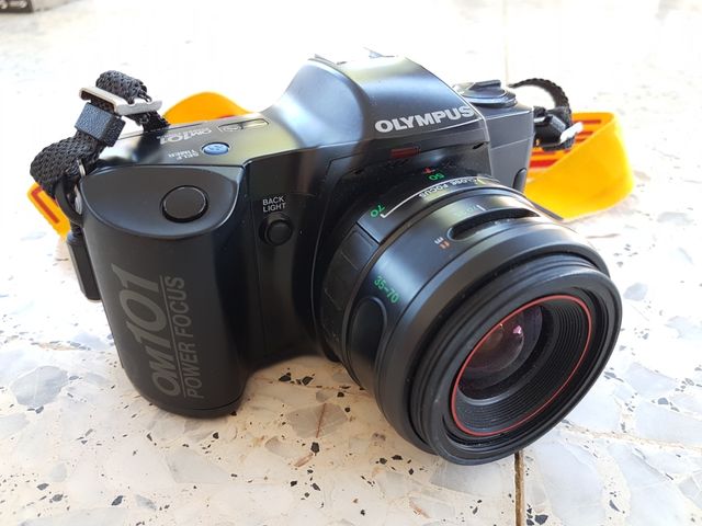Cámara Olympus OM101 power focus carrete