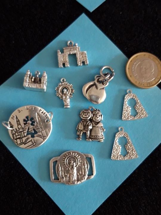 Perspicaz Premedicación Adaptado Abalorios Virgen del Pilar de segunda mano por 6 € en Zaragoza en WALLAPOP Perspicaz Premedicación Adaptado Abalorios Virgen del Pilar de segunda mano por 6 € en Zaragoza en WALLAPOP