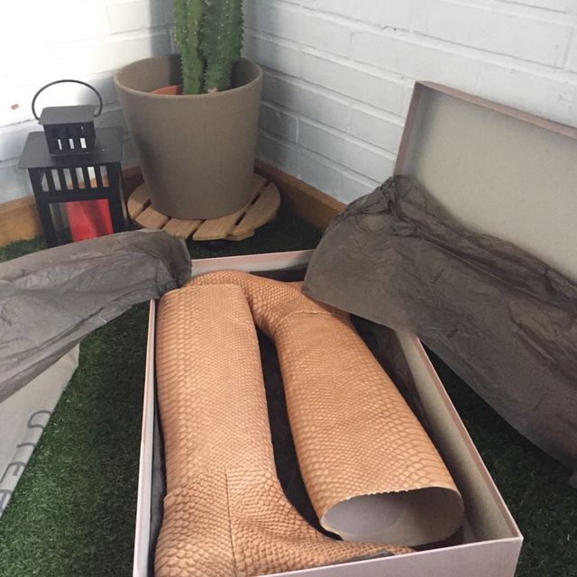 Botas nuevas Uterqüe efecto escamas