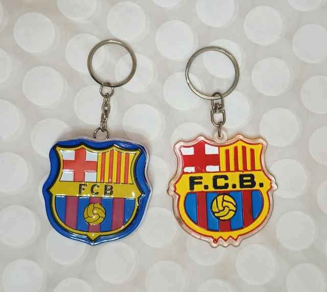 2 llaveros Metal y Acrílico F.C.B.