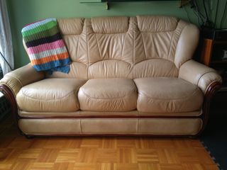 wallapop sofa gijon sof 225 piel y madera de segunda mano por 500 en gij 243 n en wallapop sofa gijon sof 225 piel y madera de segunda mano por 500 en gij 243 n en