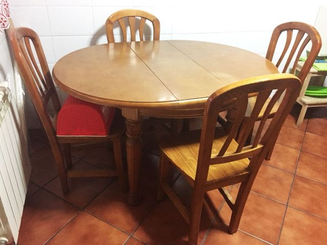 Conjunto comedor madera de segunda mano por 130 € en Parla en WALLAPOP Conjunto comedor madera de segunda mano por 130 € en Parla en WALLAPOP
