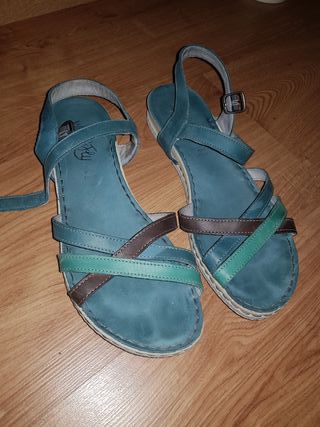 10 Badia Vallès Wallapop Chica Sandalias Del De Mano Segunda Por € En SzqMVUp