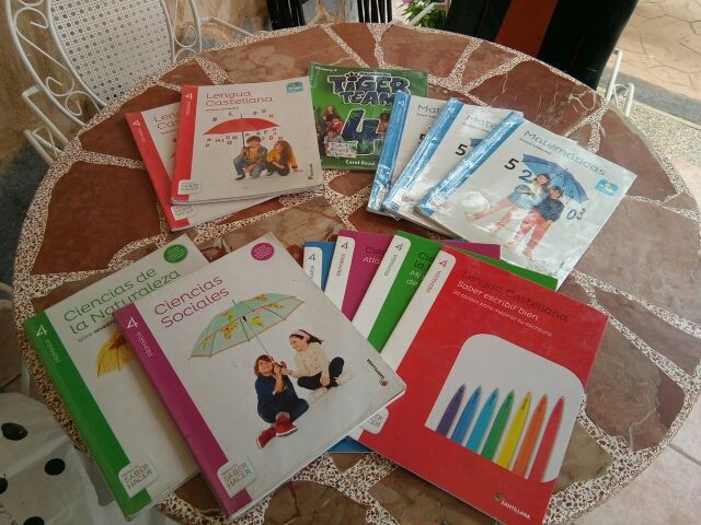 Libros de cuarto de primaria de Santillana de segunda mano por 35 ... Libros de cuarto de primaria de Santillana de segunda mano por 35 ...