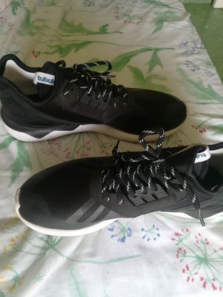 adidas tubular 44 adidas tubular 44
