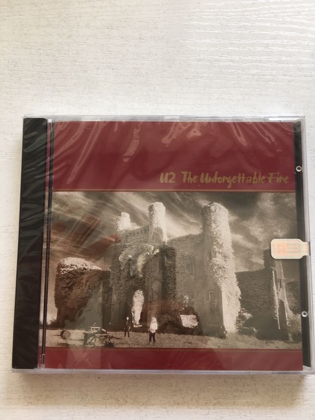 U2 The Unforgattable Fire NUEVO.