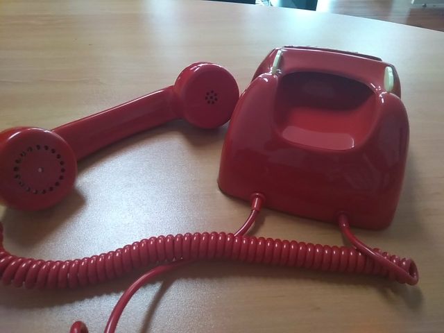 teléfono rojo de CITESA de teclas