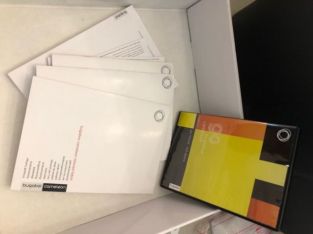 Carro bebé bugaboo beige y gris oscuro completo