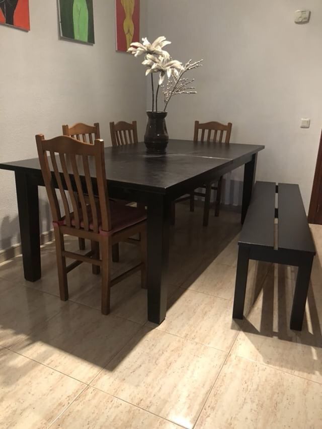 Mesa comedor grande y banco a juego de segunda mano por 110 € en ... Mesa comedor grande y banco a juego de segunda mano por 110 € en ...