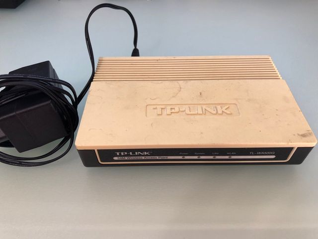 1 router y 1 punto acceso tp link