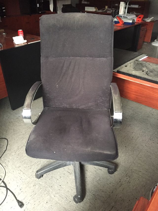 Silla - Butaca Ejecutivo Oficina Usada de segunda mano por 5 € en ... Silla - Butaca Ejecutivo Oficina Usada de segunda mano por 5 € en ...