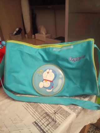 Mochila piscina Doraemon ( infantil) de segunda mano por 8 EUR en Cornellà  de Llobregat en WALLAPOP