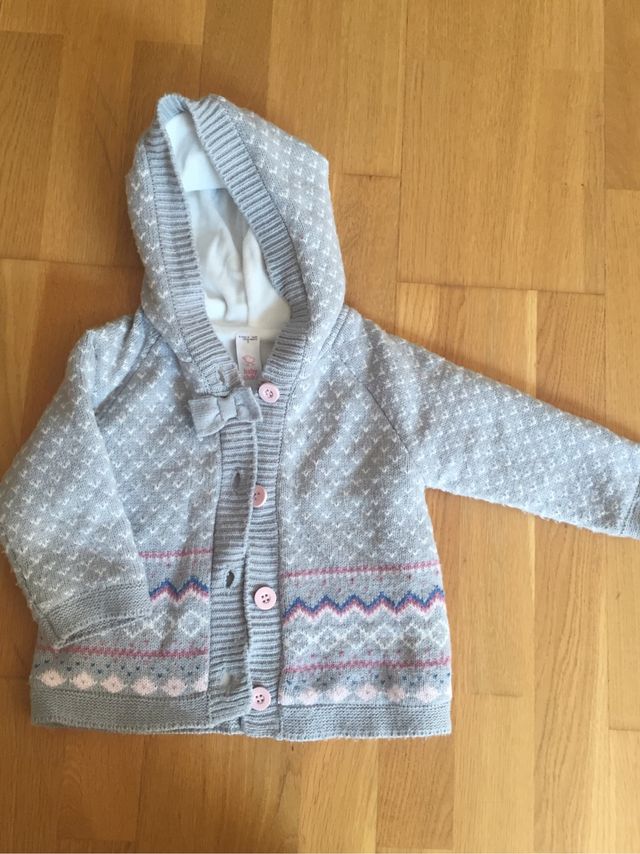 Abrigo bebé 9-12 medes